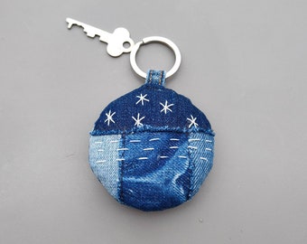 Hand stitched Sashiko Boro upcycled Denim Keychain, Recycled blue jeans Key Fob, Earth friendly nowaste Keychain, Sustainable gift