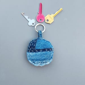 Upcycled denim keychain, Boro denim key holder, Repurposed denim key ring, Sashiko stitch key fob, Eco friendly gift