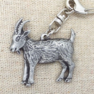 Billy Goat Pewter Pushgate Keyring in a Grey Burlap Pouch