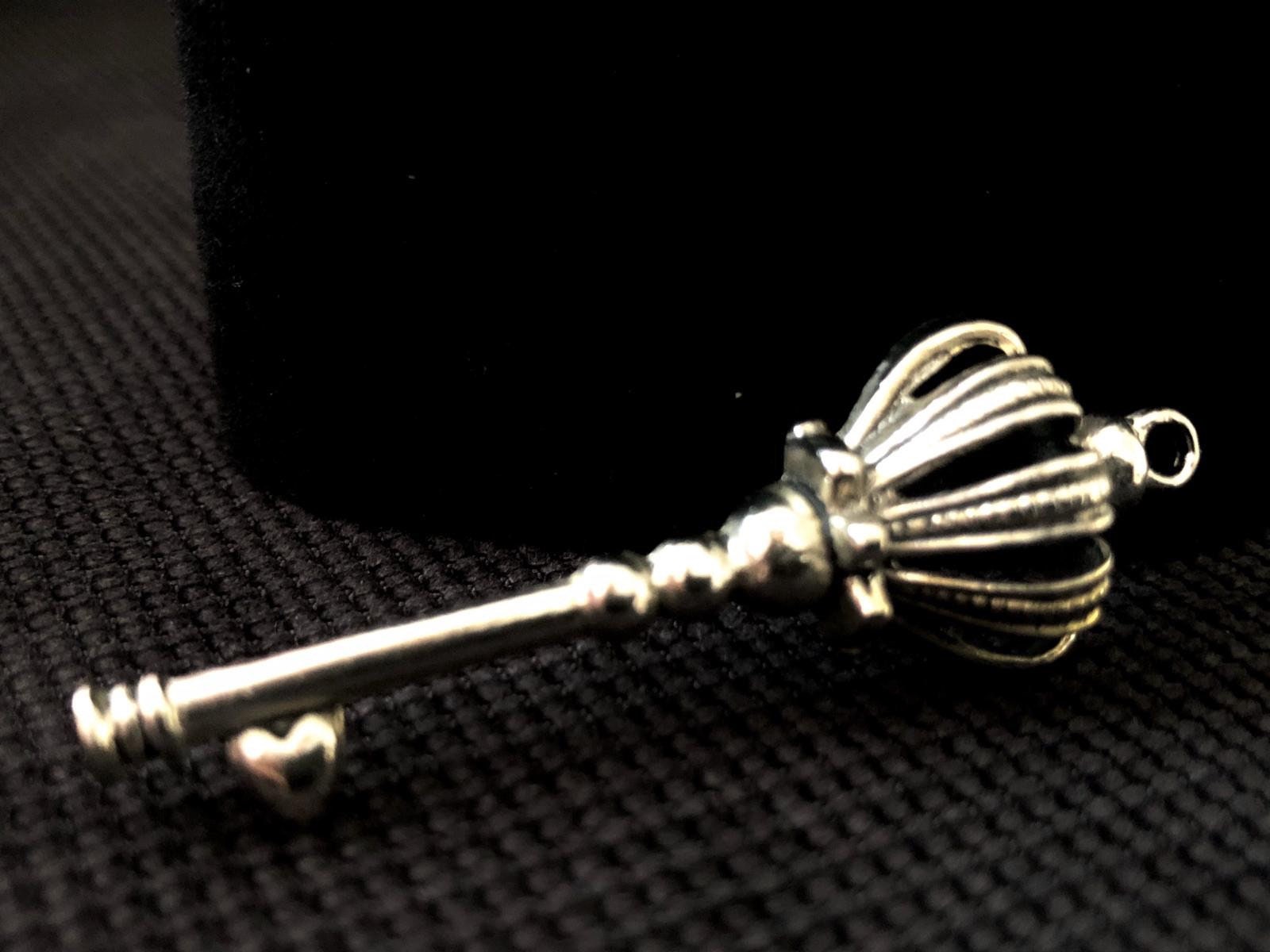 Vintage Pendant Crown Key Etsy