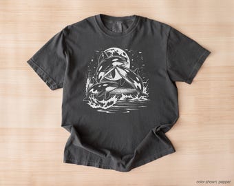 Camiseta Orca Moon, Comfort Colors® Unisex, tallas S a 4XL (tallas juveniles disponibles)