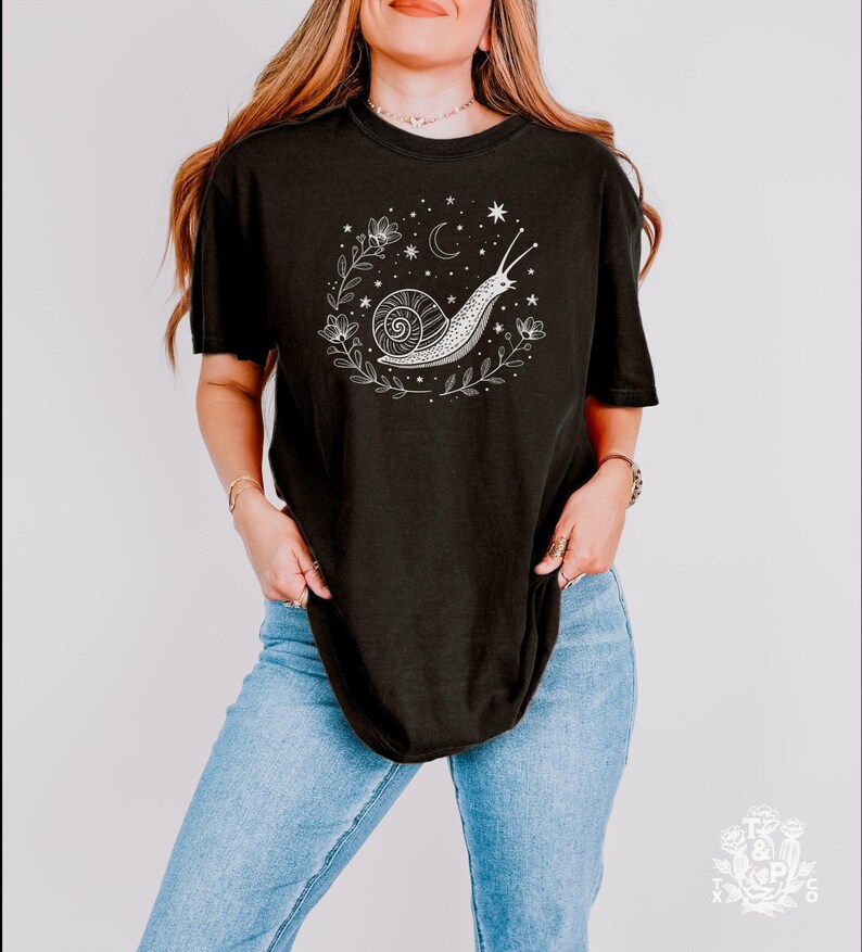Camiseta con estampado de caracol Comfort Colors®, manga corta o larga, con gráficos naturales imagen 8