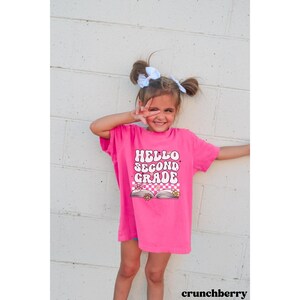 Hello Second Grade Shirt for 2nd Graders, Back to School Trendy Retro Kids  Book Lover Tee for First Day of School