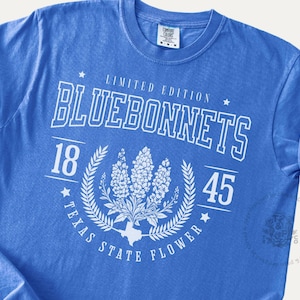 Texas Country T Shirt, Bluebonnet Western Graphic Tee, State Flower Top, Cute Texas Shirt for Women, Comfort Colors® Size S to 4XL