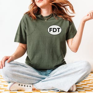 Camiseta anti-Trump con estampado de bolsillo, camiseta política, camiseta con mensaje divertido, camiseta de protesta única, camiseta con gráfico sarcástico, camiseta con letras llamativas FDT