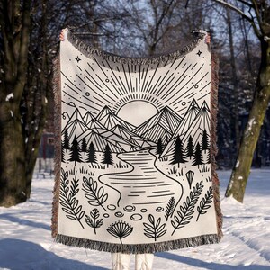 Minimalist Mountain Woven Throw Blanket, Aesthetic Mountain Range Blanket, Cozy Mountain Scene Blanket, Nature Inspired Blanket, Modern