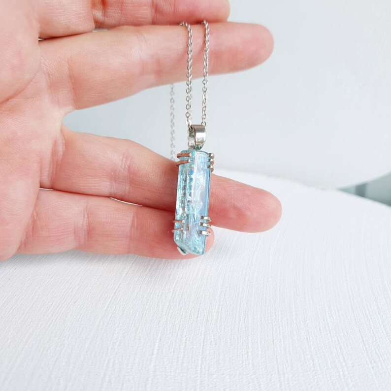 Aquamarine Necklace Raw Aquamarine Crystal Pendant Blue Etsy
