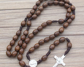 Rosario de madera de San Benito (12 PCS) Bautismo favor Rosario de cinco décadas Bautizo Fiesta de la Primera Comunión Favor Evento de la Iglesia Regalo conmemorativo