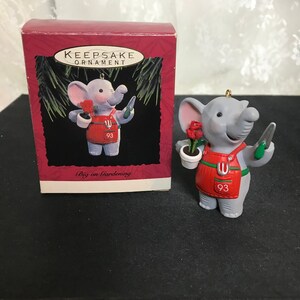 1993 Hallmark Keepsake Ornament &quot;Big on Gardening&quot;