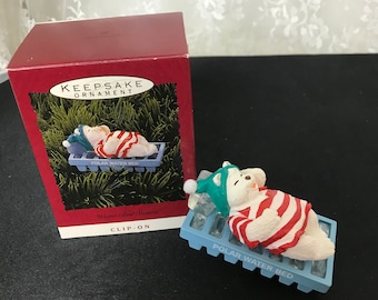 1993 Hallmark Keepsake Ornament "Water Bed Snooze" Clip-On