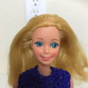 1966 Mattel Twist & Turn Barbie Cabello Rubio Ojos Azules Cuerpo Rígido Vestido hecho a mano