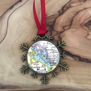 Lake Winnipesaukee Vintage Map Keychain or Ornament, NH Lakes Ornament