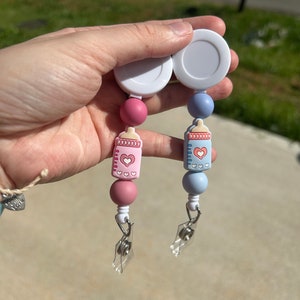 Flasche Abzeichen Reel, austauschbar, RN Badge, Alligator Clip, einziehbare Badge Reel, ID-Badge-Halter, L & D Krankenschwester, Mutter Baby Krankenschwester, NICU
