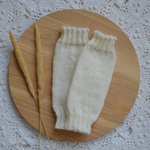 Stulpen für Babys aus Sockenwolle | wollweiß