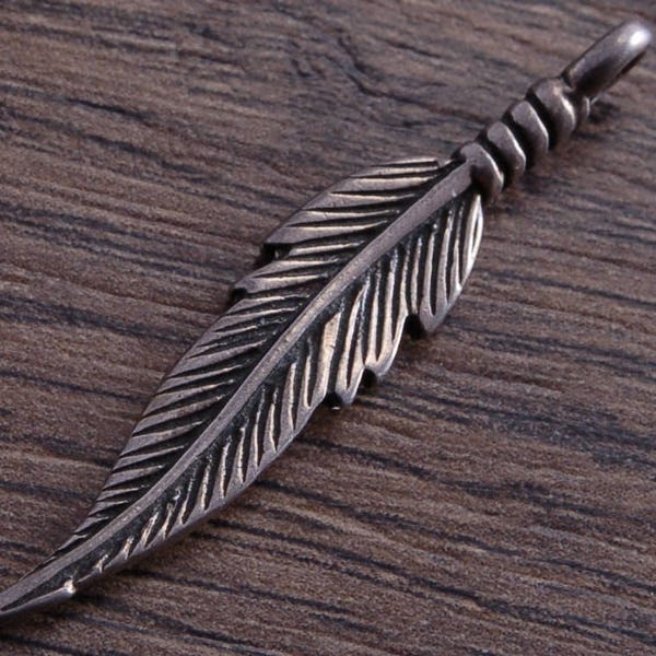 One Sterling Silver Large Double-sided Feather Charm Pendant  DB2M