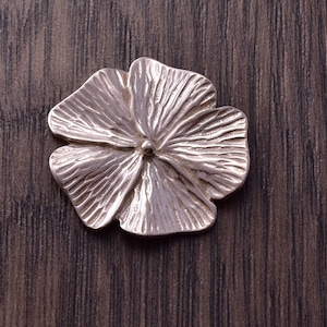 One Sterling Silver Flower Casting Medium - EB5