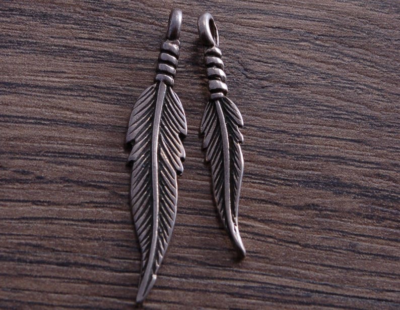 One Sterling Silver Large Double-sided Feather Charm Pendant DB2M