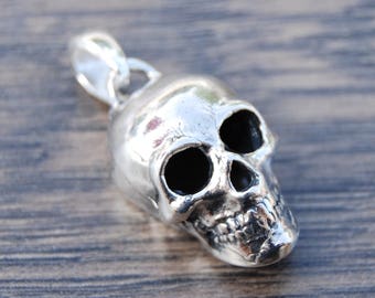 Sterling Silver Skull Charm Pendant DB1Q