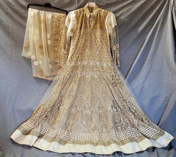 Fancy Embroidered Maxi Dress Pakistani Indian Wedding Party Wear Fancy Embroidered Maxi Dress Pakistani Indian Wedding Party Wear