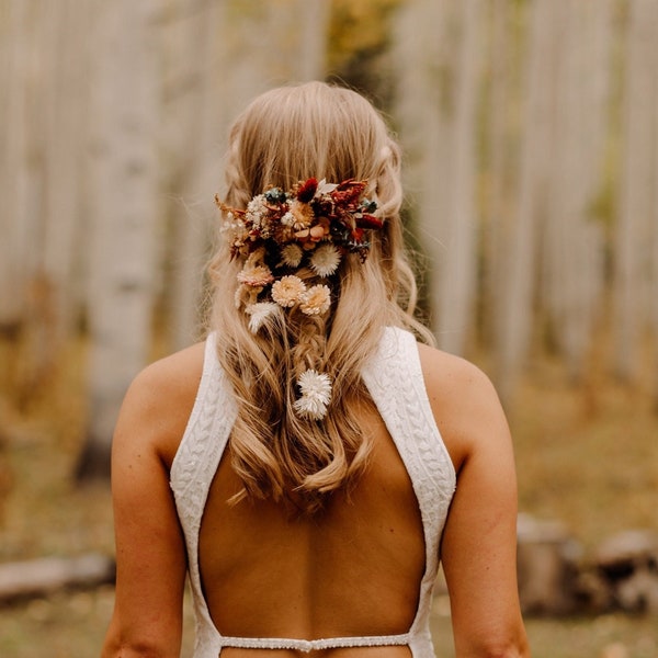REANNA middelgrote kam | Terracotta, blozen, eucalyptus en bordeauxrode tinten / Bruids bloemenstuk voor boho bruiloft / Bloem haarwijnstok voor bruid