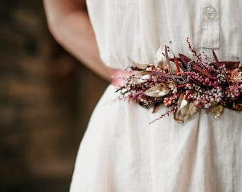 MARIA / Cinturón floral en tonos rosa suave/burdeos y detalles brillantes / Fajín de flores de boda para novia / Fajín boho de maternidad