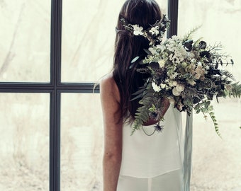 GREENERY | Wedding minimalist flower bouquet / Boho floral greenery bunch for bride / Bridal bohemian wild bouquet with preserved eucalyptus