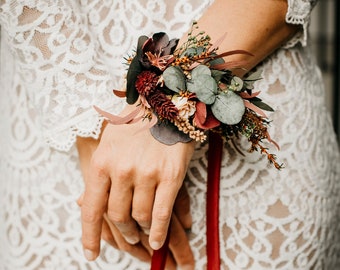 MAKHANI bracelet | Red burgundy hydrangea autumn-orange corsage with preserved eucalyptus / For brides or bridesmaids / Boho wedding