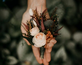 KALLALA buttonhole | Light orange ivory peach boho groomsmen corsage of preserved eucalyptus / Groom wedding boutonniere / Men&#39;s boho