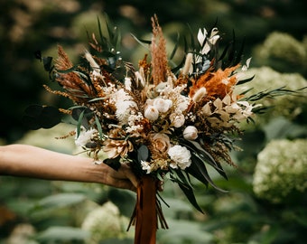 SIOBHAN smaller bouquet | Wild Rust brown, ivory, white, burnt orange wedding bouquet / Boho minimal bunch for bride / bridal bohemian