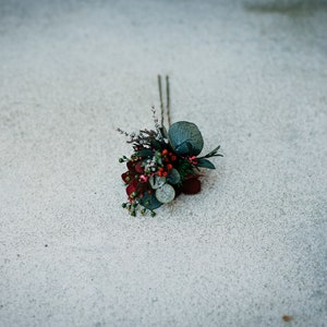 EUCALYPTUS pin | Minimal greenery red preserved pin / Bridal hair piece accessory for boho wedding / Bride hair pin / Floral hair piece