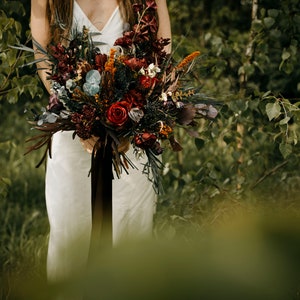 HAYLANA bouquet Dark burgundy red plum burnt orange black tones / Boho minimal bunch for bride / bridal bohemian wedding bouquet image 6