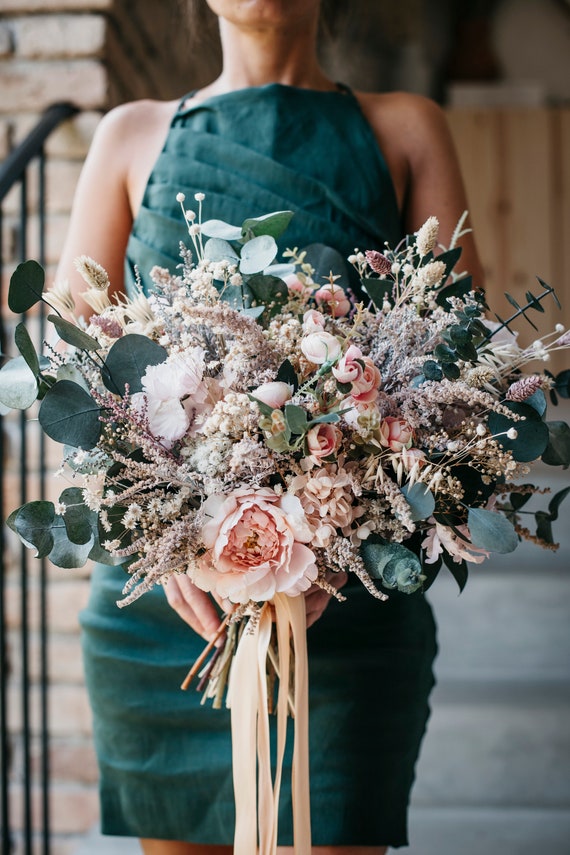 KIRAN Blumenstrauß | Sanfte Naturtöne von grau/ivory/pink mit Eukalyptusstrauß / Boho Braut Hochzeit Grünstrauß / Braut Boho