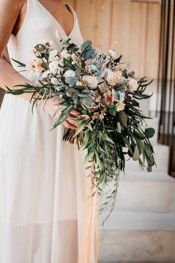 what color flowers go with light blue bridesmaid dresses FIRA Two Way Puff Sleeve Maxi Dress with Covered Buttons (Bronze SC Silk)