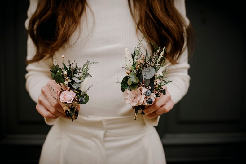 ENNAJAH medium buttonhole Blush soft pink, ivory, dark blue, greenery tones / Boho groom wedding boutonniere / Men's boho corsage image 6