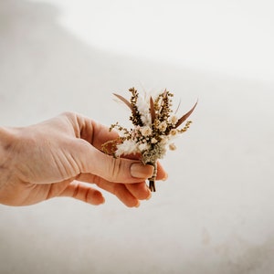 NICOL mini buttonhole | Preserved burgundy eucalyptus ivory boho groomsmen corsage with preserved plants / Groom/men&#39;s wedding boutonniere