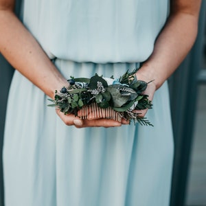 AYARI / Peineta floral verde, blanca, azul claro-melocotón-rosa y marfil / Pieza nupcial para una boda boho / Enredadera de flores para una novia imagen 2