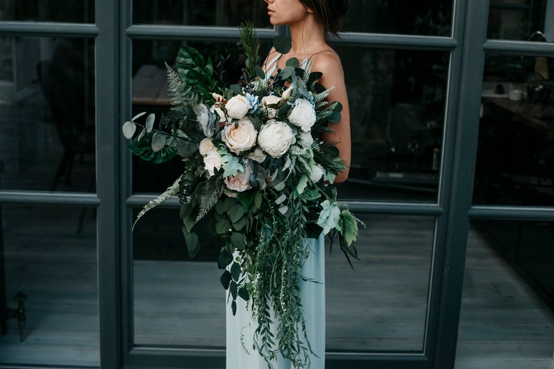 AYARI / Peineta floral verde, blanca, azul claro-melocotón-rosa y marfil / Pieza nupcial para una boda boho / Enredadera de flores para una novia imagen 7