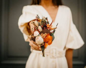 YASSINE buttonhole | Wild light orange dark mauve ivory peach boho groomsmen corsage of preserved eucalyptus / Groom wedding boutonniere