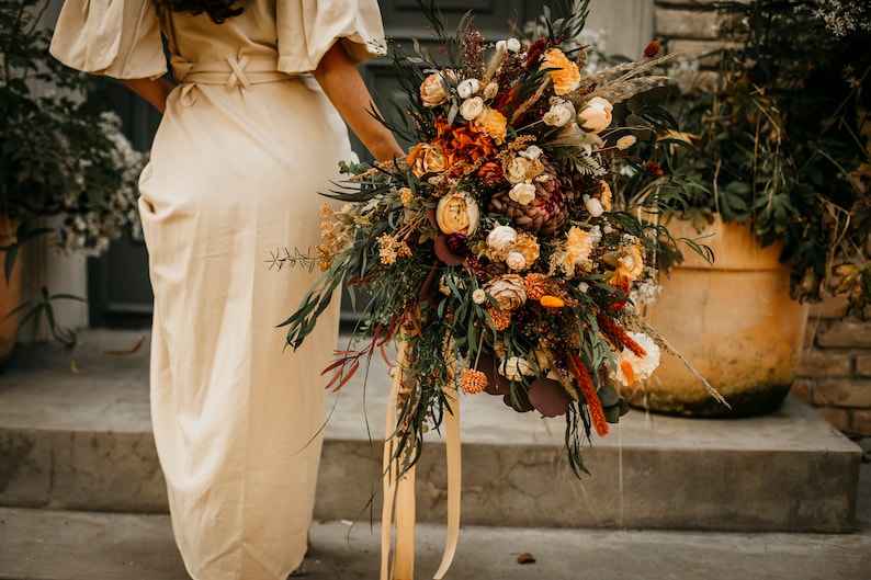 YASSINE bouquet Wild light orange dark mauve ivory peach wedding bouquet / Boho floral minimal bunch for a bride / Flowery bridal bohemian image 1