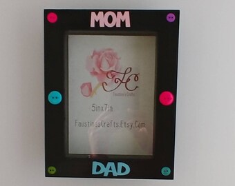 5x7 Mom and Dad Keepsake Frame with Buttons