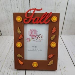 Rustic Fall Leaves Picture Frame – Autumn Decor with Sunflowers & Oak Leaves