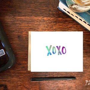 XOXO, carte de vœux; lettrage à la main; carte vierge avec enveloppe