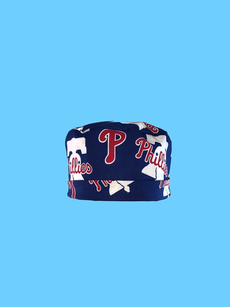 Philadelphia Phillies MLB Baseball Tie Back Scrub Cap, Nurse Hat With or Without Ponytail Holder. bild 2