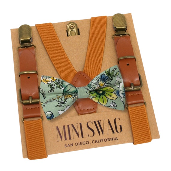 セージ フローラル 蝶ネクタイ & キャメル ブラウン バックル