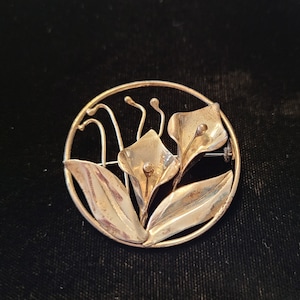 Vintage Calla Lilly Brooch