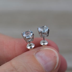 Aquamarine Stud Earrings (Sterling Silver) - Natural Faceted Gemstone - 5.5 mm Round