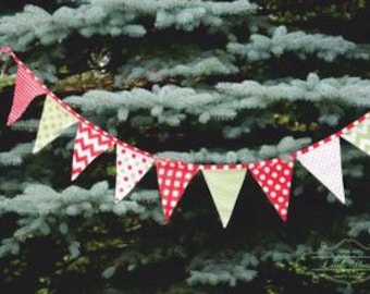 Paneel vakantievlaggen, paars van Riley Blake Designs katoenquiltstof