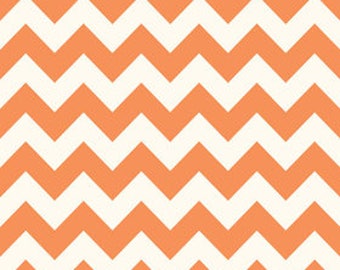 Medium Chevron op Cream Orange door Riley Blake Designs Cotton - - per meter (1,1 yard)