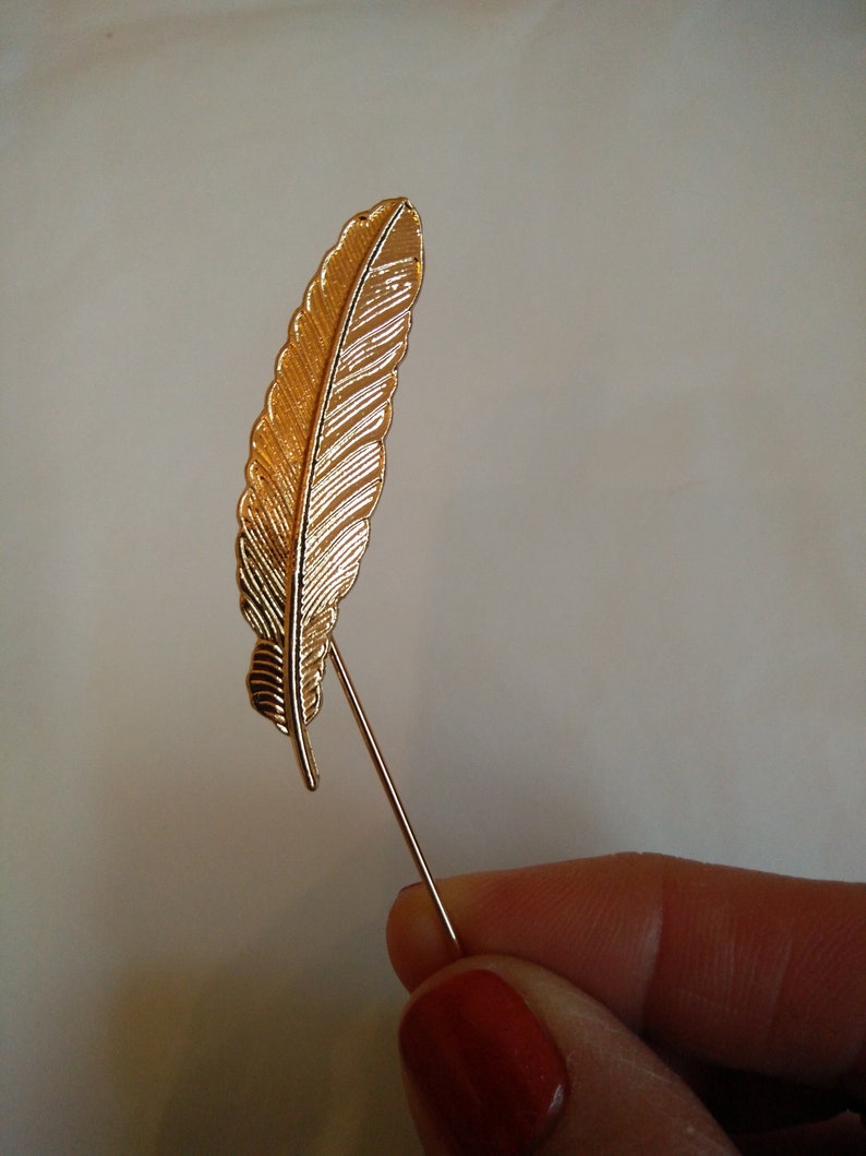 Gift Wrapped Feather Jewellery Suit Accessory Business Gift Gold Lapel Pin for Men