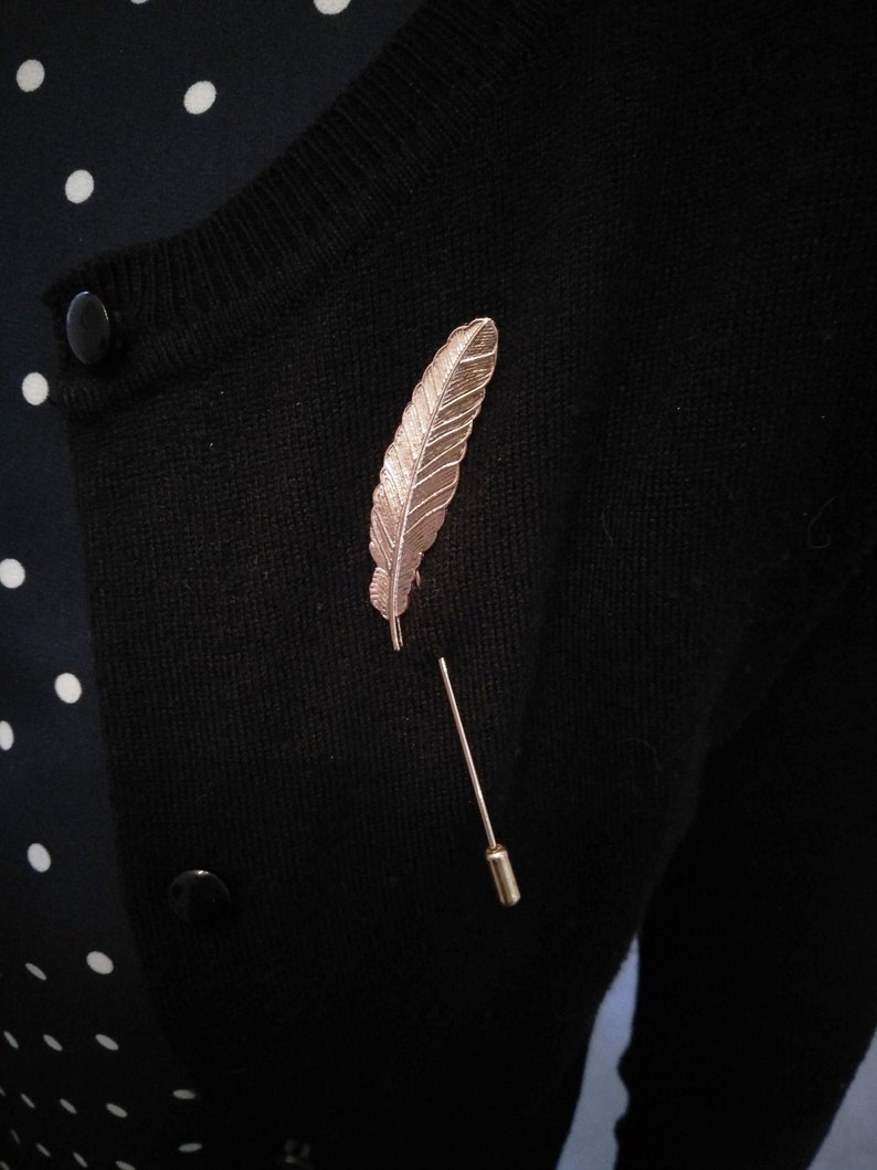 Gift Wrapped Feather Jewellery Suit Accessory Business Gift Gold Lapel Pin for Men